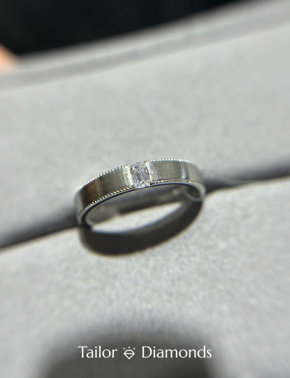 18K Yellow Gold Three Stone Round Diamond Ring