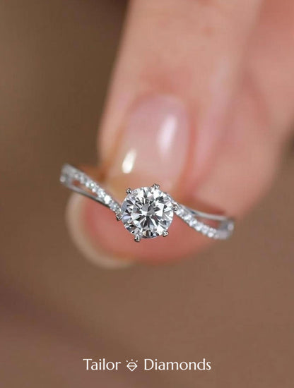 18K White Gold Crisscross Round Diamond Ring