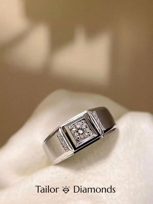 18K Yellow Gold Crisscross Round Diamond Ring