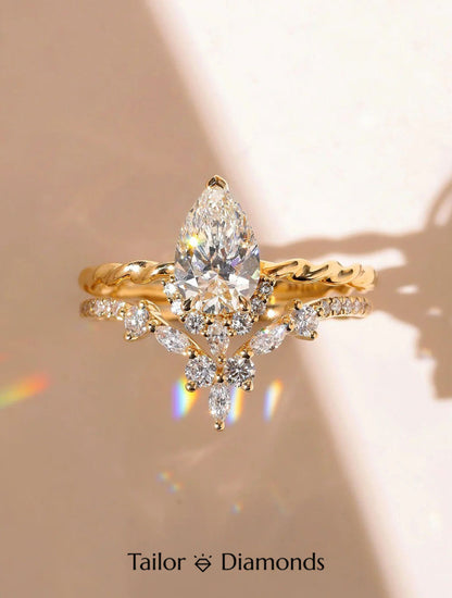 18K Yellow Gold Teardrop Shaped Diamond Ring