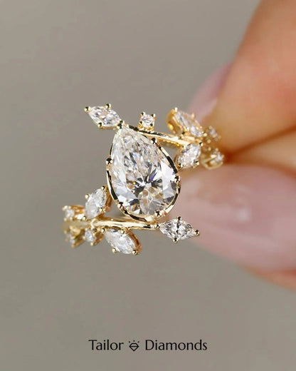Gold Branch Teardrop White Diamond Ring