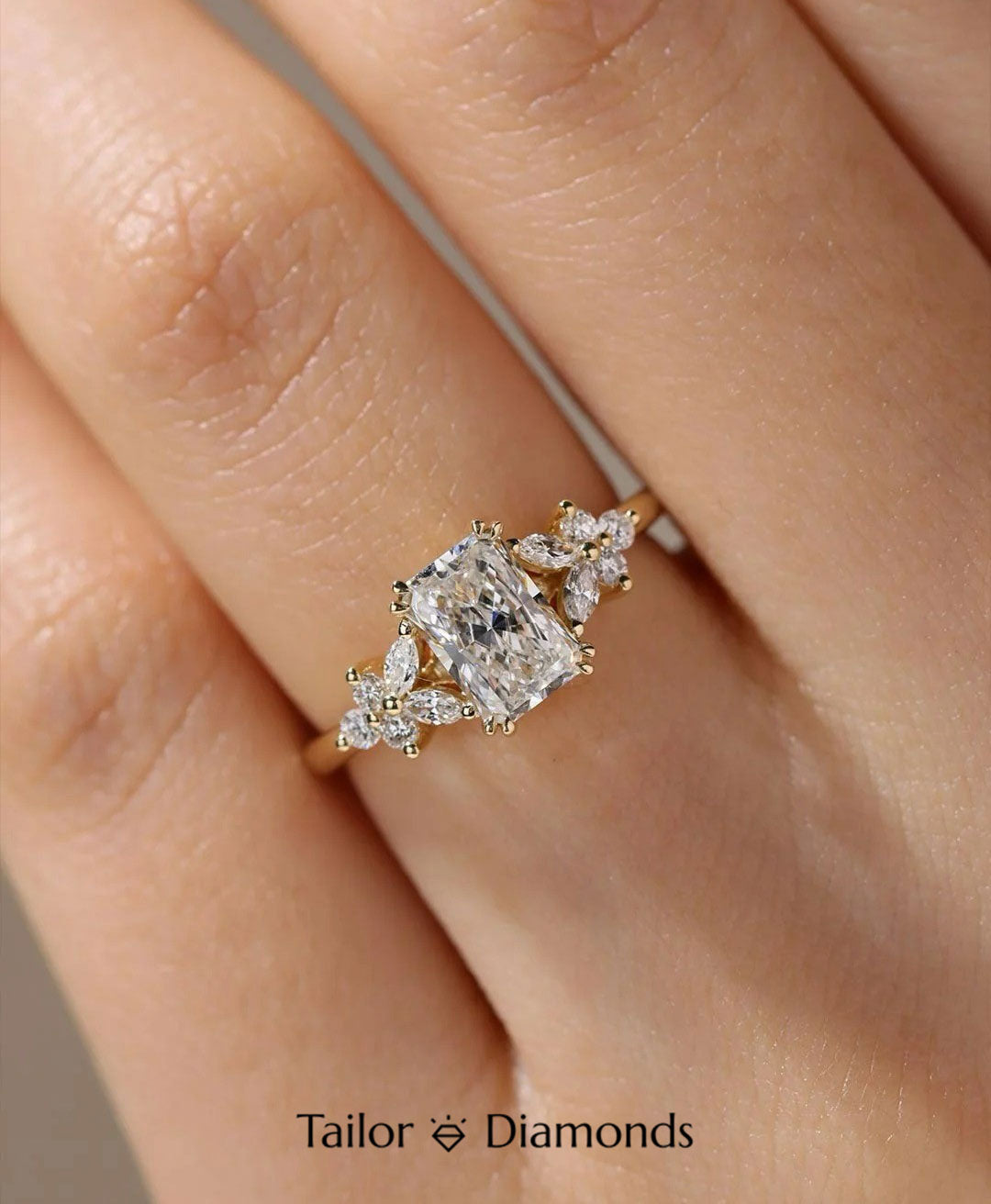 Gold Inlaid Rectangular White Diamond Ring