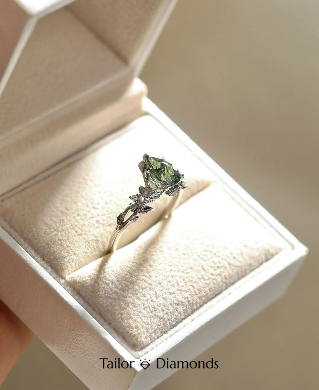 Twisted Rope Claw Green Diamond Stackable Ring