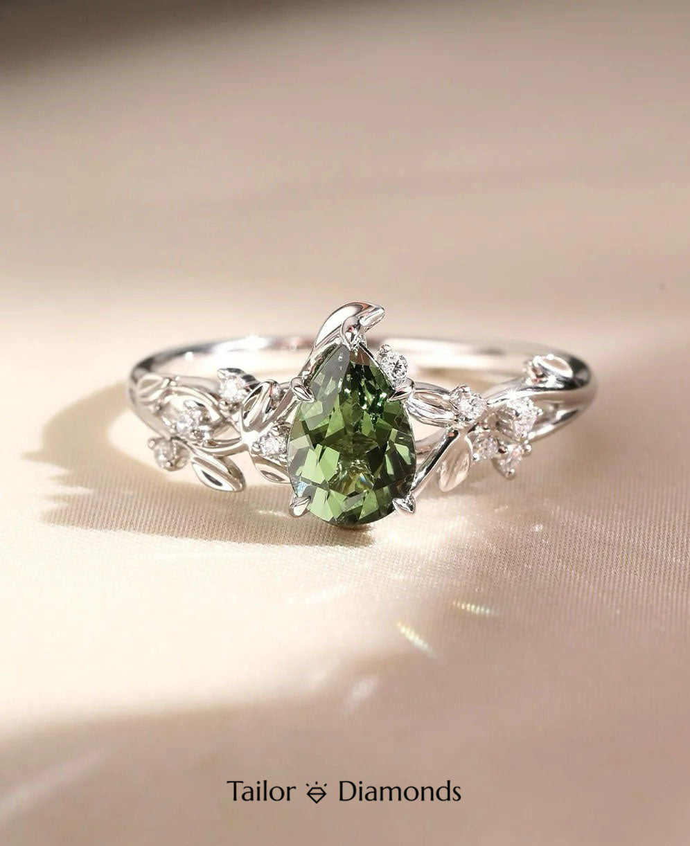 Twisted Rope Claw Green Diamond Stackable Ring