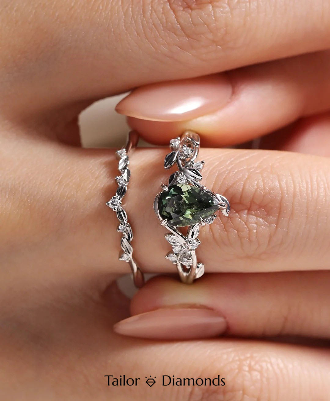 Twisted Rope Claw Green Diamond Stackable Ring